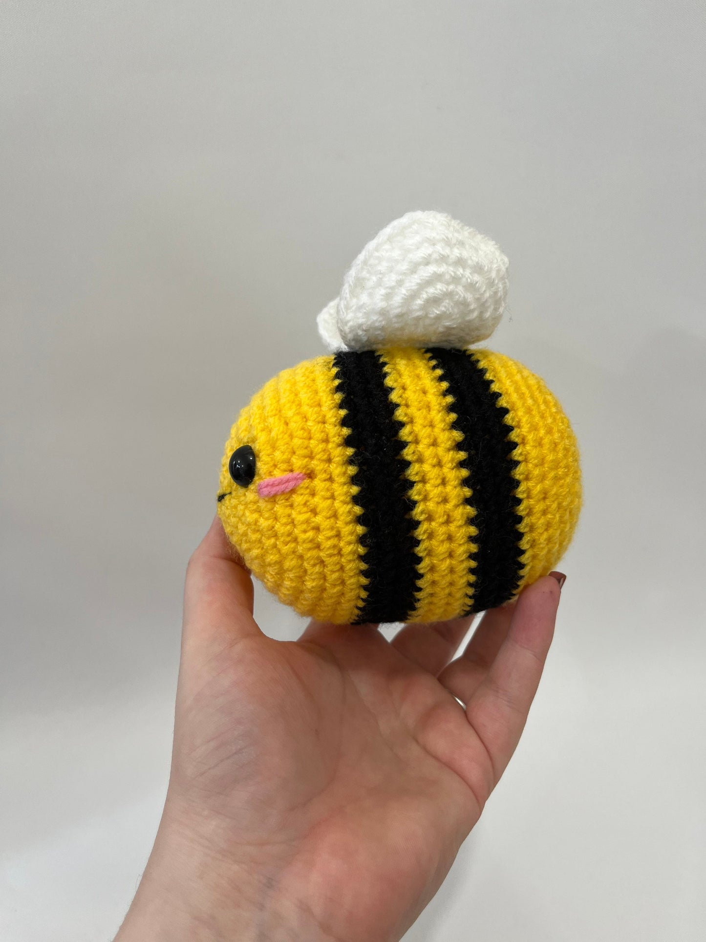 MEDIUM Crochet Bee