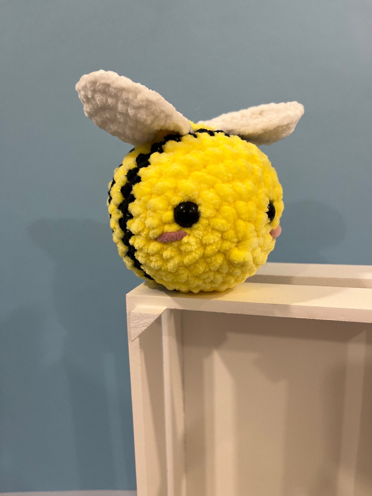 Crochet Bee Plushie - Stress Buddy - Desk Pet