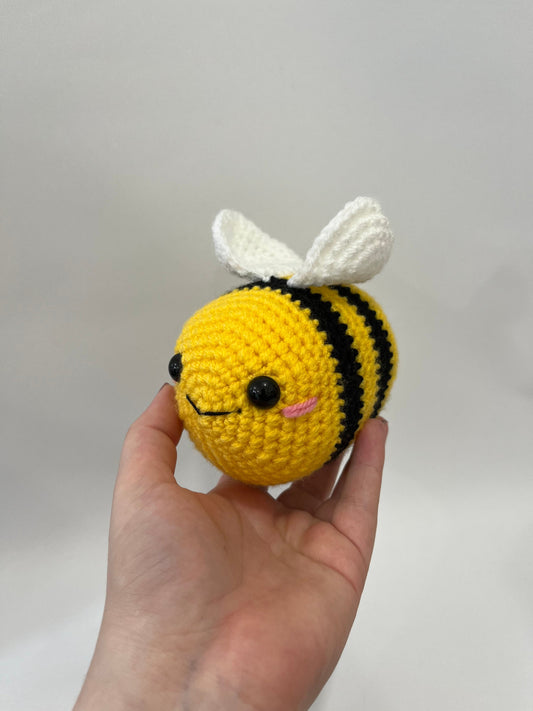 MEDIUM Crochet Bee